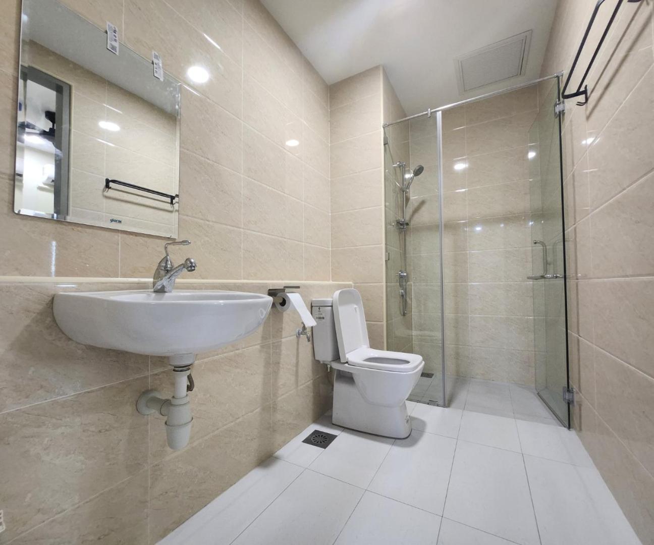 One By Lux * Kuala Lumpur